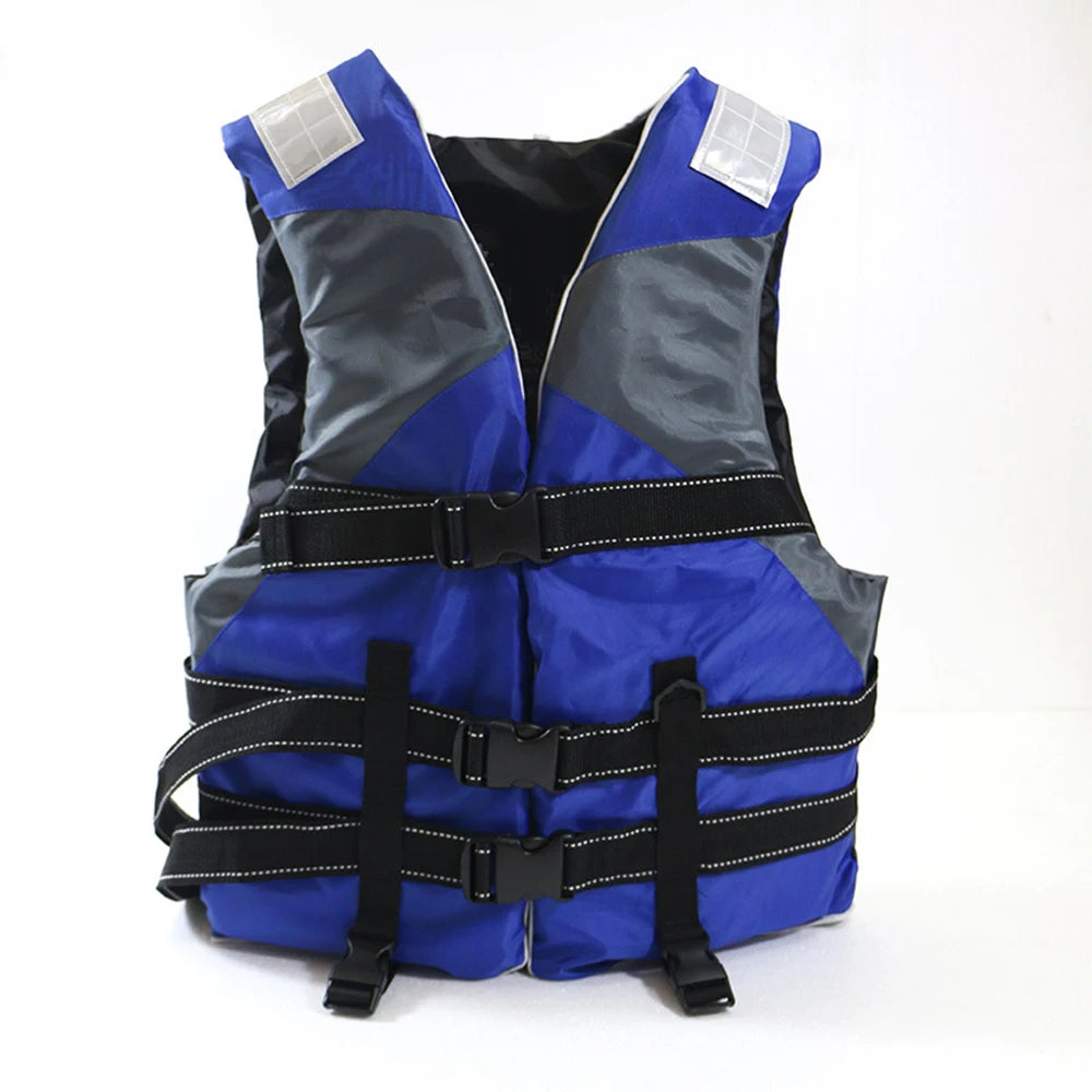 Sangles réglables et boucle de sécurité du gilet de sauvetage